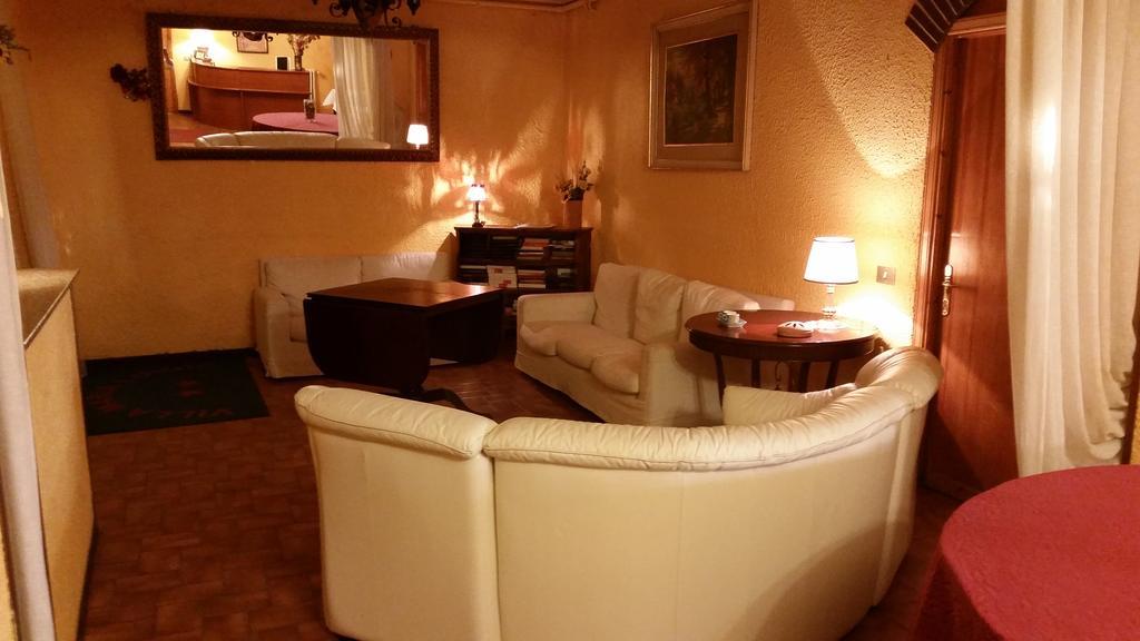 Hotel Villa Maria Luigia 弗拉斯卡蒂 外观 照片